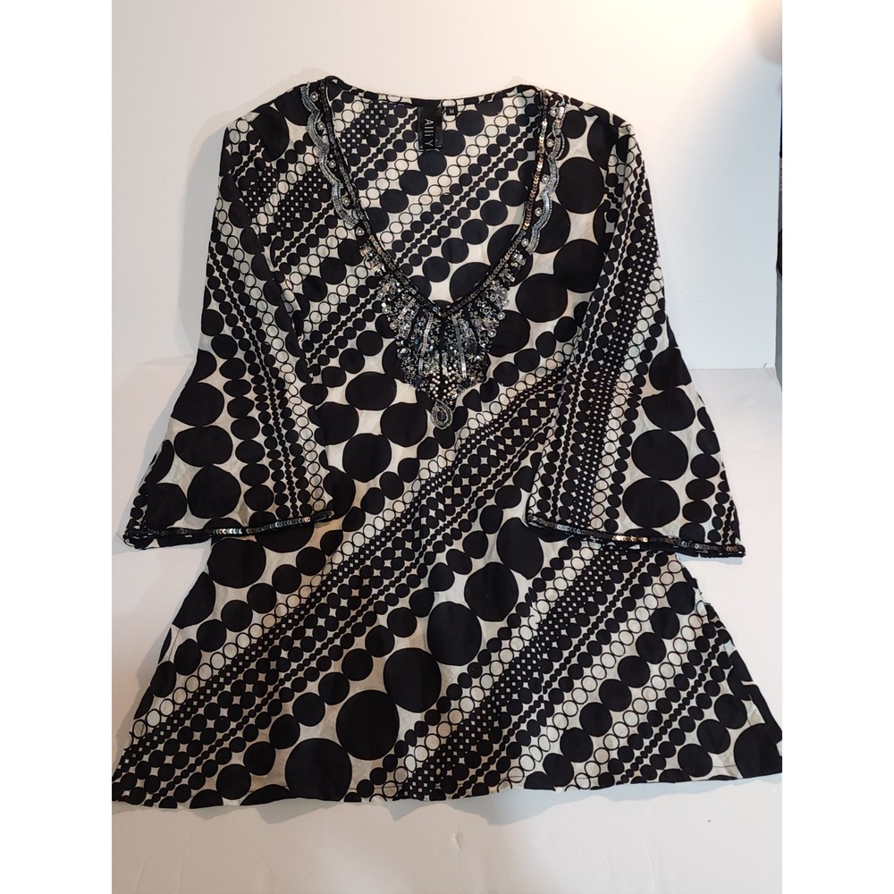 Womens Alli Y M Sequined Jeweled Top Tunic Blouse Hippie Black and White Boho